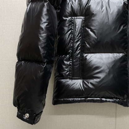 モンクレール「Moncler」 トリカラーテープ マヤ フード付きダウンジャケット