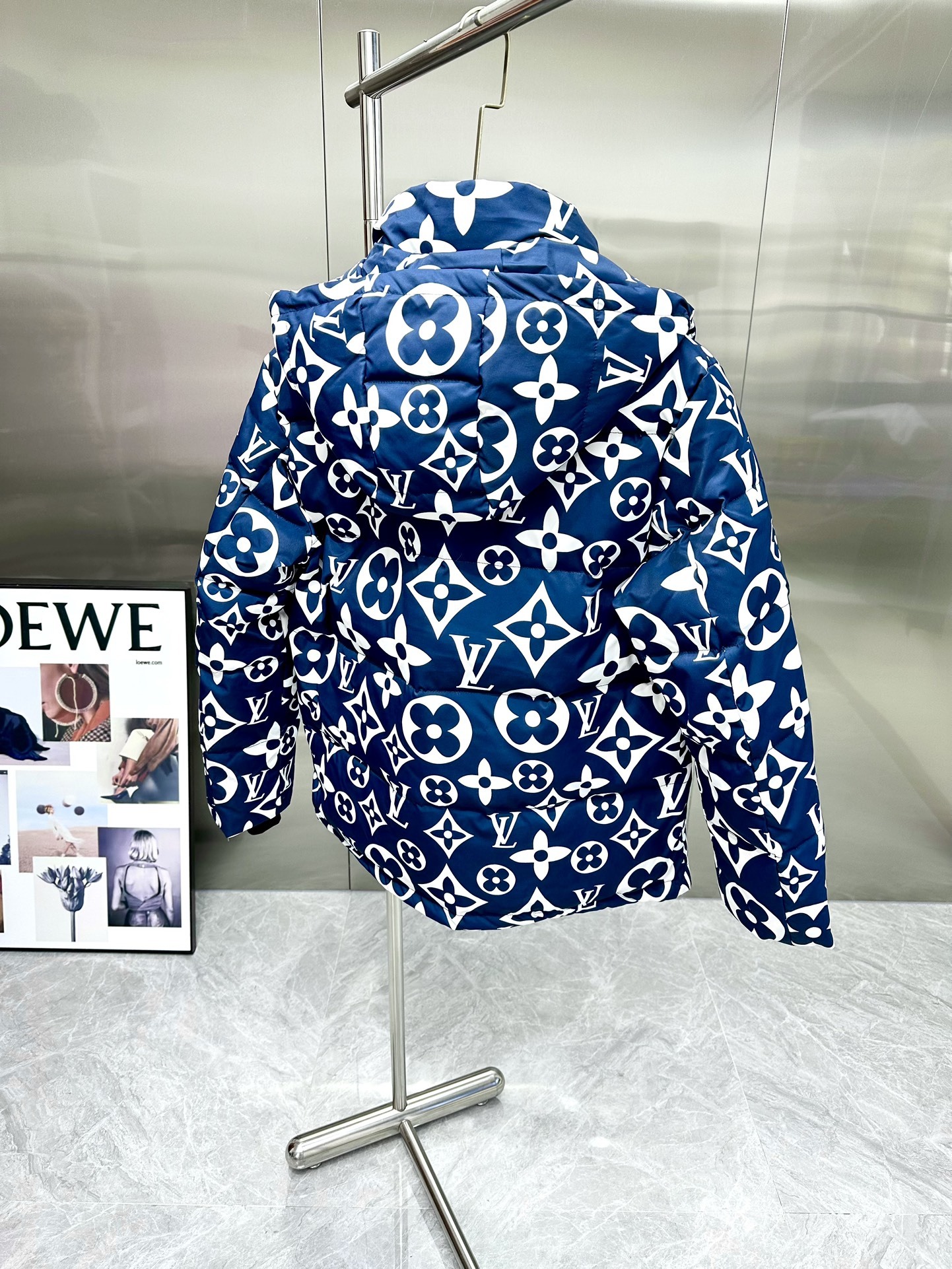 ルイ・ヴィトン「Louis Vuitton」秋冬フード付きダウンジャケット